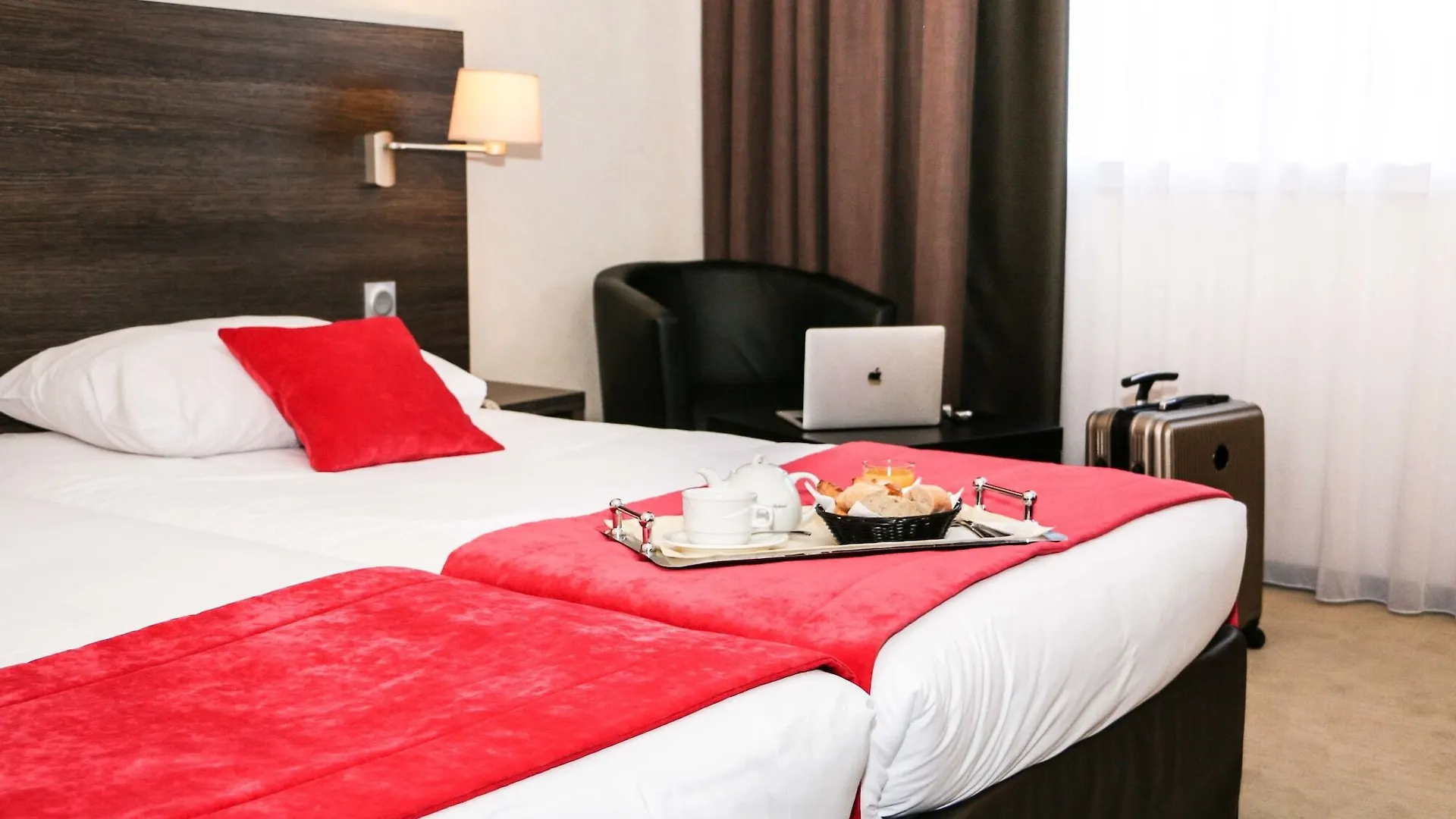 Best Western Plus Hotel Admiral Ла-Тур-де-Сальваньи